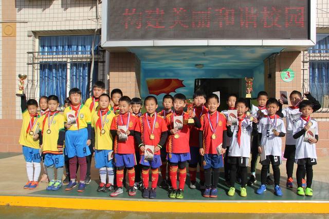 皇马社交媒体追随者约4.88亿，巴萨紧随其后近4.42亿